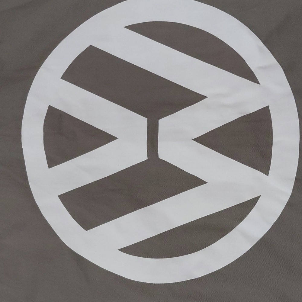 Volkswagen Tijuana Mexico Mens XL Rare Imported Tech Uniform Shirt RedKap Cotton